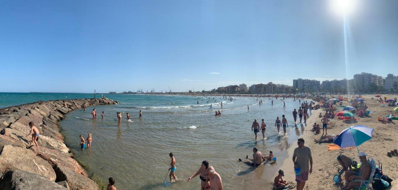 La Casa De Los Tres Amigos Puerto de Sagunto Bagian luar foto