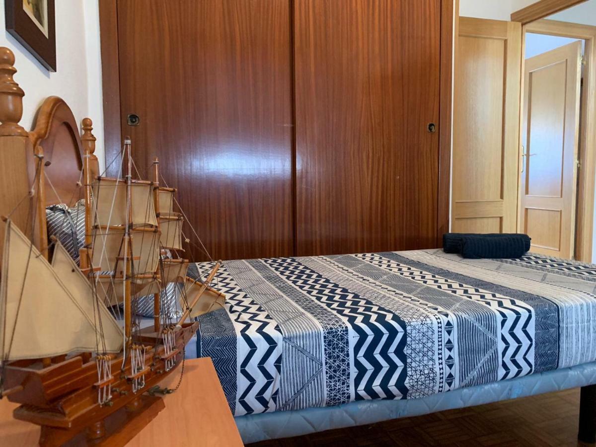 La Casa De Los Tres Amigos Puerto de Sagunto Bagian luar foto
